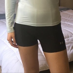 Under Armour women's black biking shorts XS/S fit